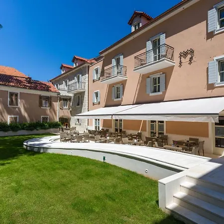 Calma Luxury Rooms-3