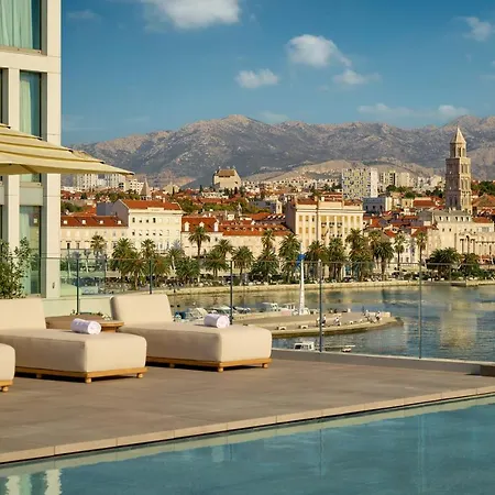 Hotel Ambasador-3
