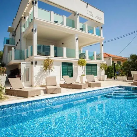 Villa A-2