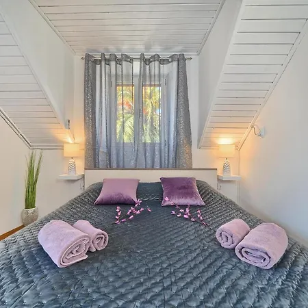 Couple'S Getaway In The Center Of Hvar W/Sea View-3