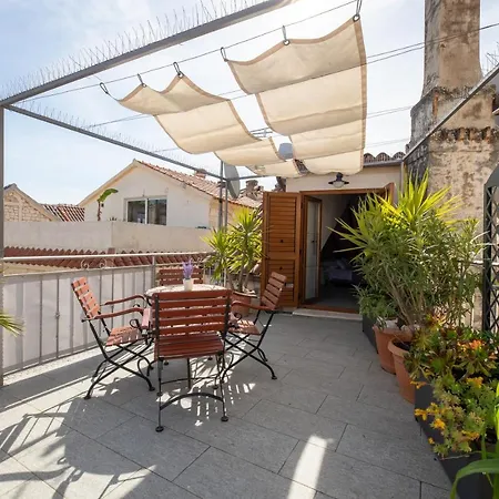 Vanjaka Bed And Breakfast-2