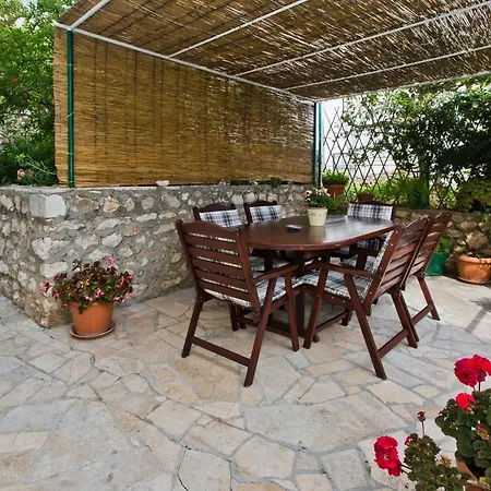 Guesthouse Aurora-2