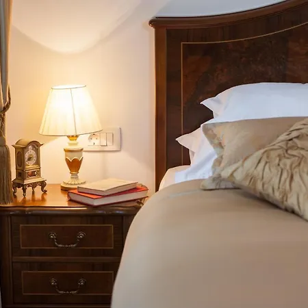 Priska Heritage Rooms-3
