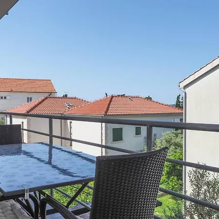 Komforan Apartman 2+2-2
