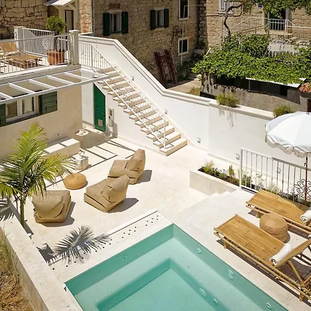Ibella Luxury Rooms-2
