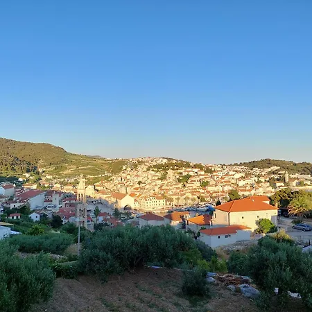 Vila Luka 2-3