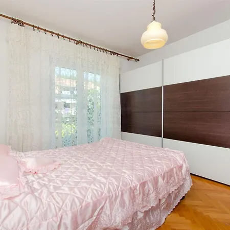 Apartments Bozjidar-3