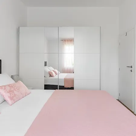 Tonina - private jacuzzi, free parking, terrace-2