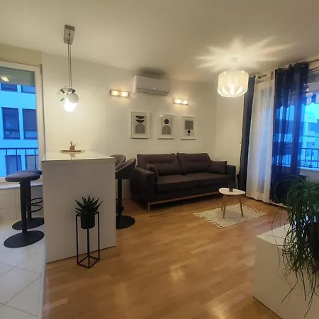 Beach Pearl Apartment-3