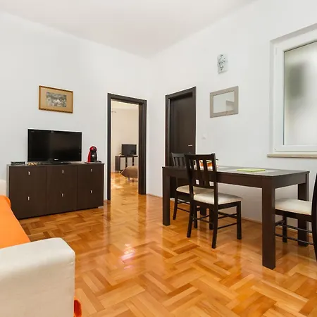 Apartments Naja-3