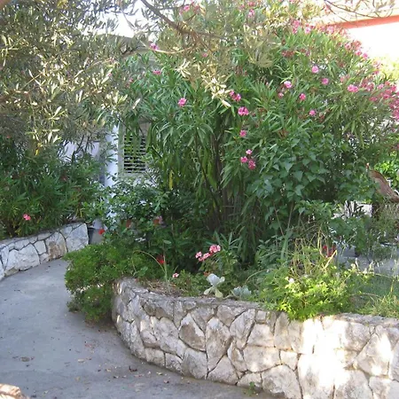 Barko Apartment And Rooms-2