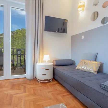 Mamma Mia Apartments-City Center-2