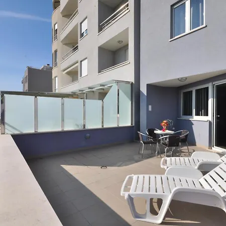 Adriatic Queen Rooms&Apartments-2