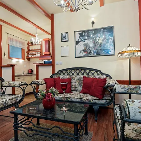 Emperor'S Suites-3