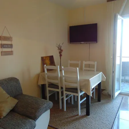Guest House Jelsa-3