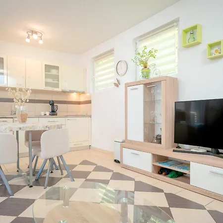 Apartments Edi-3
