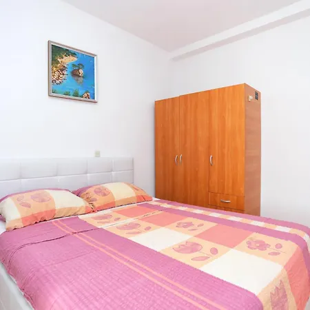 Apartments And Rooms With Parking Space Makarska - 16449-3