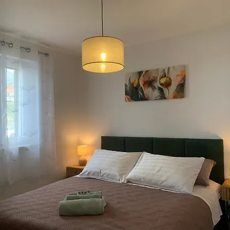 Apartments Panda-3