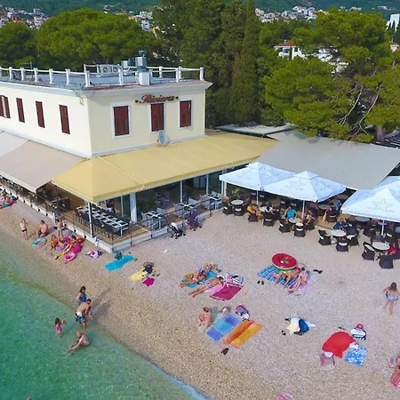 Beach Rooms Riviera - Zuta Kuca-3