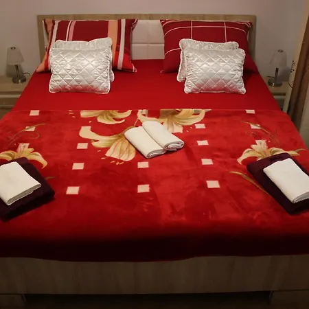 Deluxe Apartment Manuela With Balcony Top Center Split-3