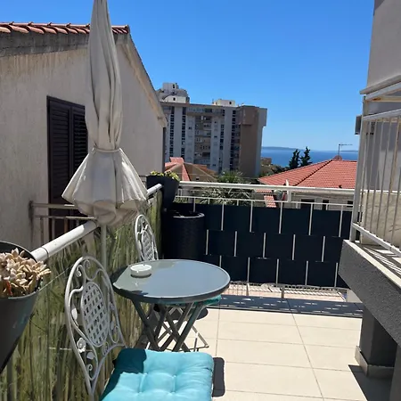 Delux Apartments Vele-2