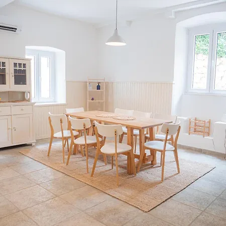 Casa Gojave - Authentic Hvar House With Garden-2