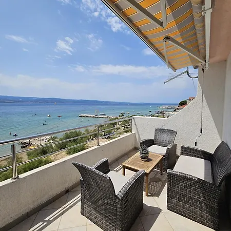 Beachfront Filip Apartment-3