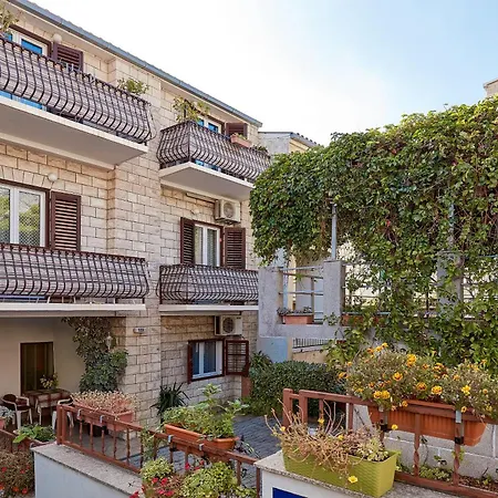 Apartments Ljubica-2