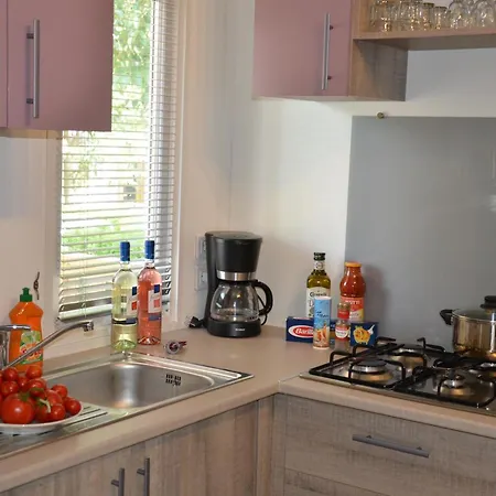 Happy Camp Mobile Homes In Camping Amadria Park Camping Trogir-3