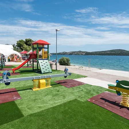 Apartments Medena Budget-2