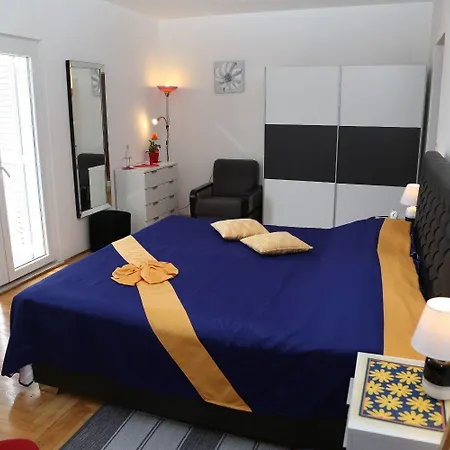 Apartment Tomi-3