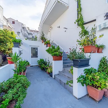 Apartments Barcot-2