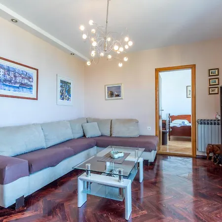Holiday Home Veliko Brdo-Vrcani Bb III-2
