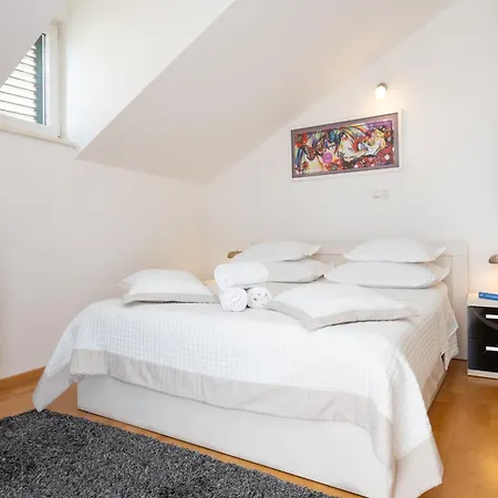 Apartment Dome-3