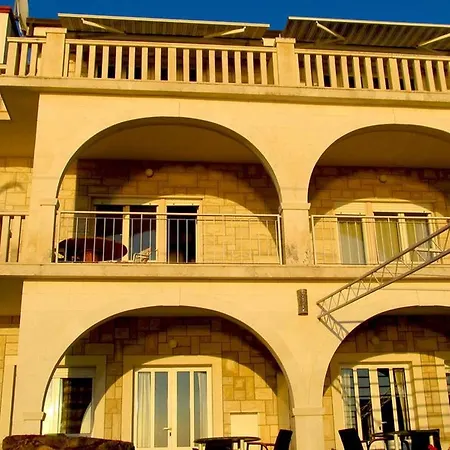 Apartment For Two Persons With Sea View In Trogir Near The Beach-3