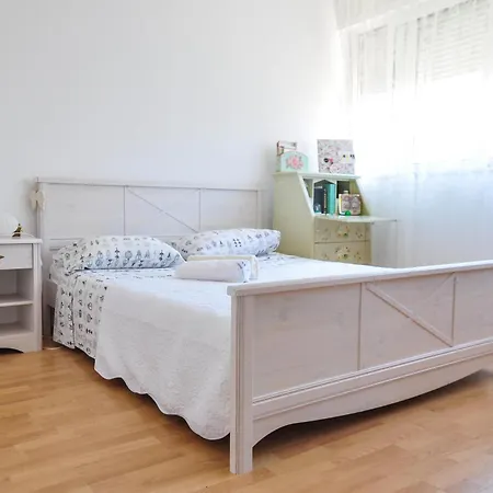 Beach Apartment Neira-2