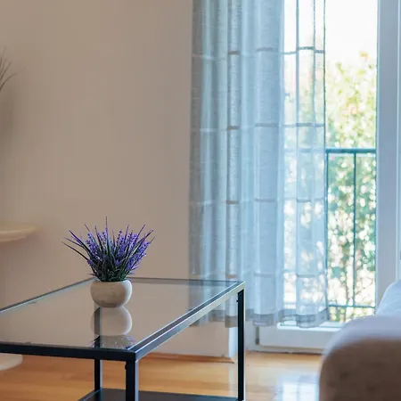 Lux Split Centre Apartments-3