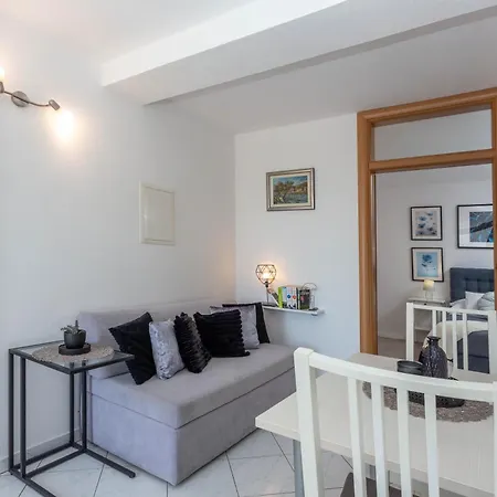 Apartments Pera-2