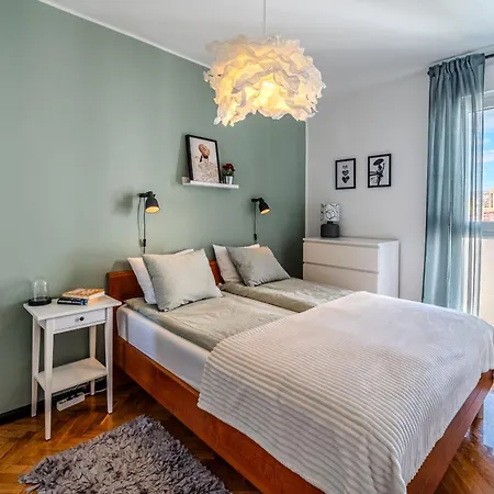 Apartment Zest-3