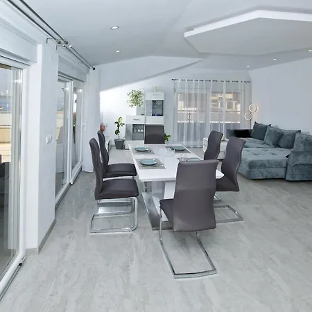 Apartments Divkovic-3