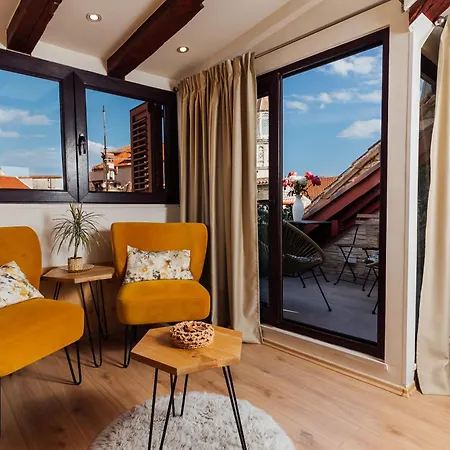 Old Town Villa Trogir Stars With Free Parking-3