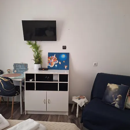 Lucky Rooms-2