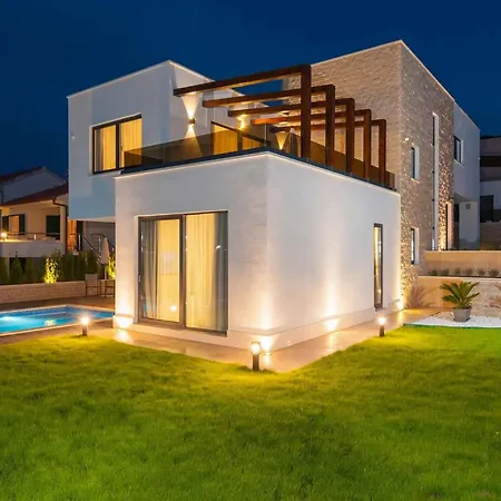 Seafront Villa Trogir Deluxe Jevan 6 Beautiful Bedrooms Private Pool-2