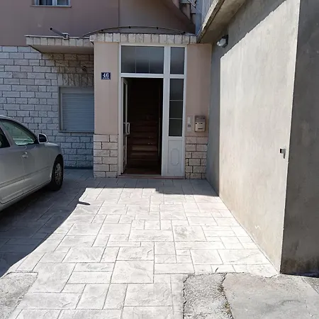 Apartment Visoka-3