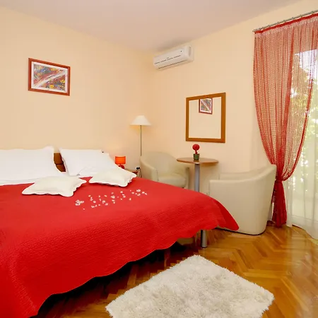 Apartmani Trogir-2
