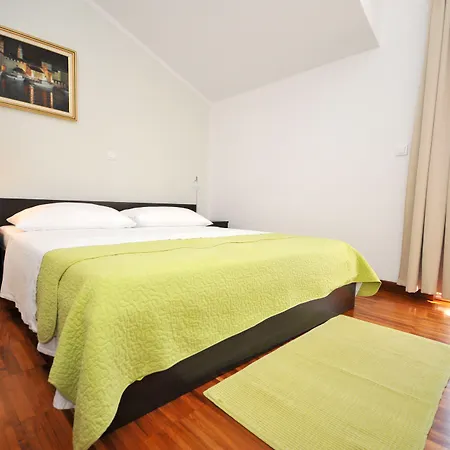 Apartments & Rooms Villa Maslina-3