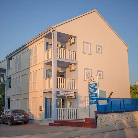 Aparthotel Marina Gromela-3