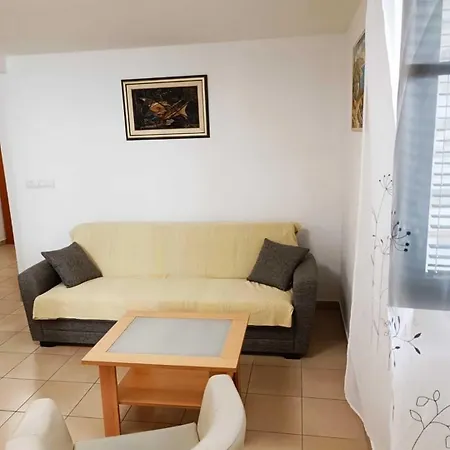 Apartment Dujas-2