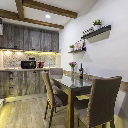 Reval Luxury Stone House Apartments****-2