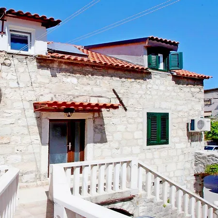 Apartments Rina-3